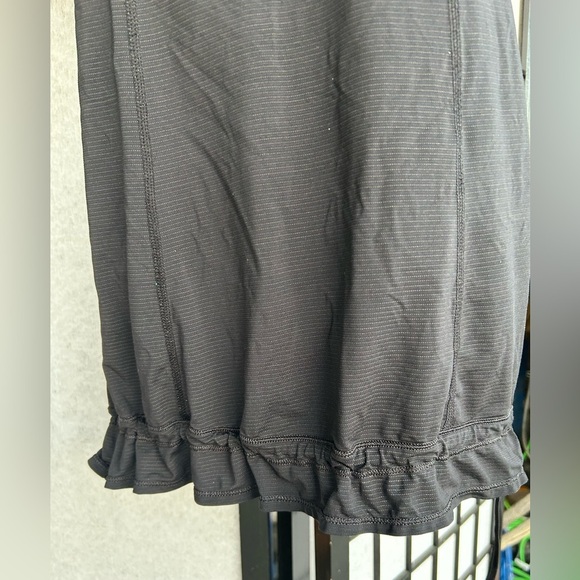 LULULEMON Ta Ta Topper Womens 8 Black Loose Tank Luxtreme Mesh Silverescent Yoga - Picture 8 of 9